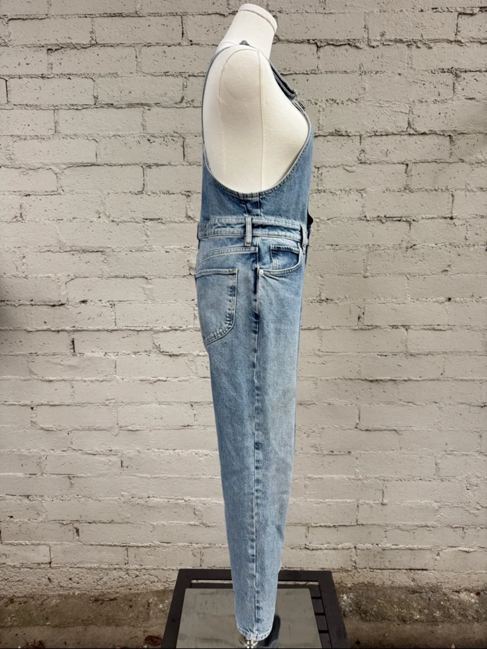 Free People We The Free Shelby Overalls Stone Beach Light Wash Size 27